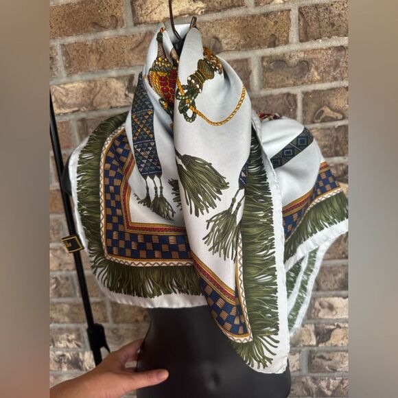 Vintage FENDI 100% Silk Scarf Tassel Rope Print 35x33” - Picture 7 of 14